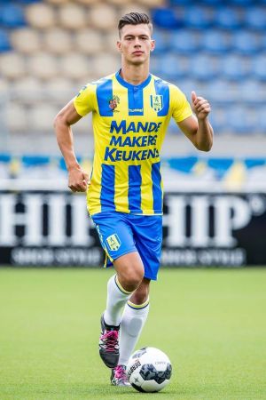600px-MarkSifneos.jpg