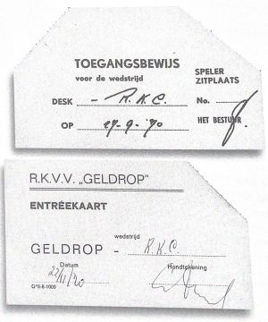 1000px-Toegangsbewijzen seizoen 1970-1971.jpg