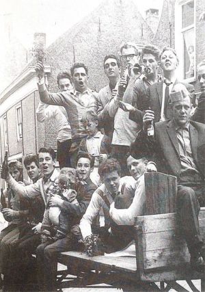 422px-Huldiging R.K.C. 1962-1963.jpg