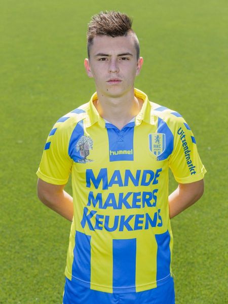 Bestand:900px-JonathanKindermans.jpg